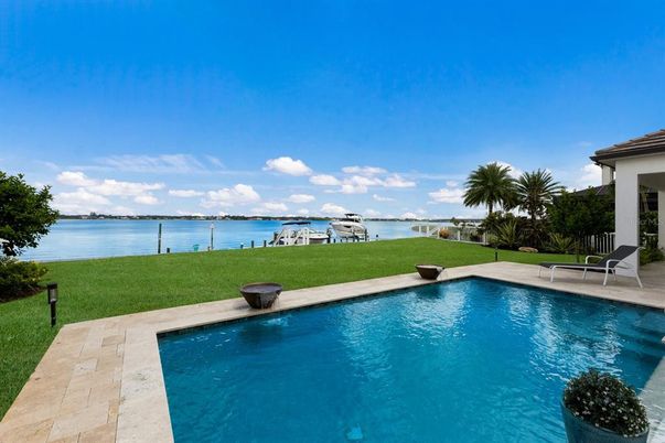 Exterior, Lake, Pool, Water