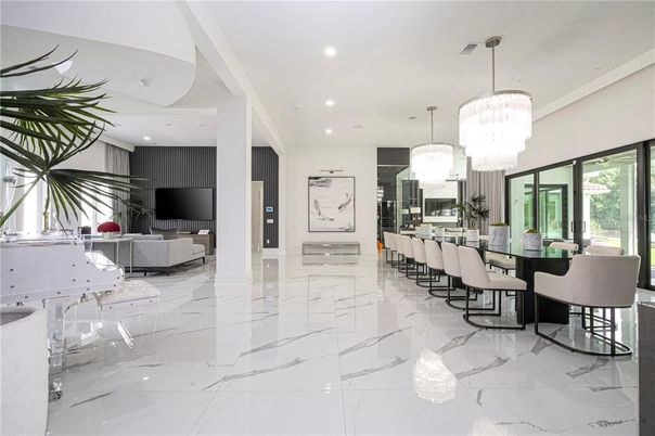 Chandelier, Dining room, Interior, Living room, Marble, Recessed Lighting