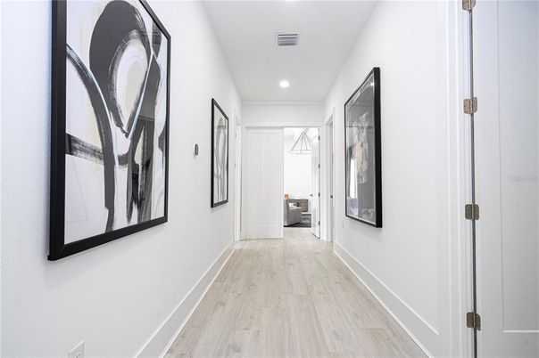 Interior, Recessed Lighting, Wood Texture Flooring