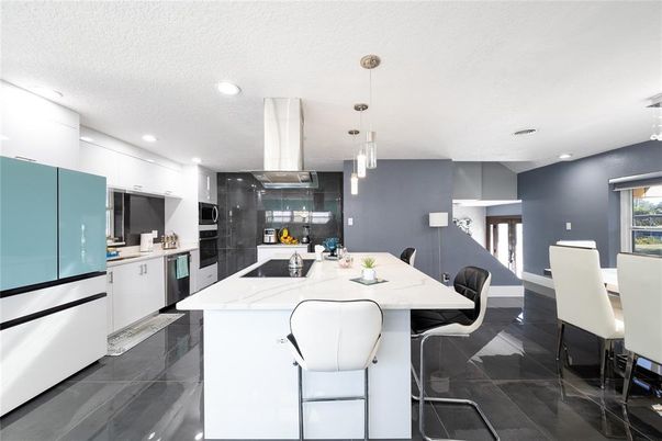 Interior, Kitchen, Pendant Lights, Recessed Lighting