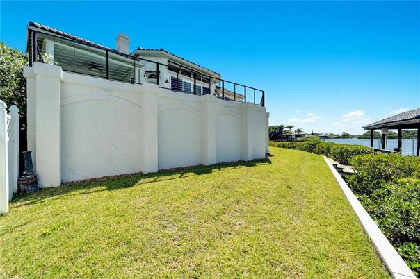 Backyard, Exterior, Water