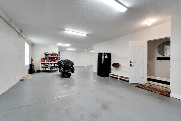 Garage, Interior
