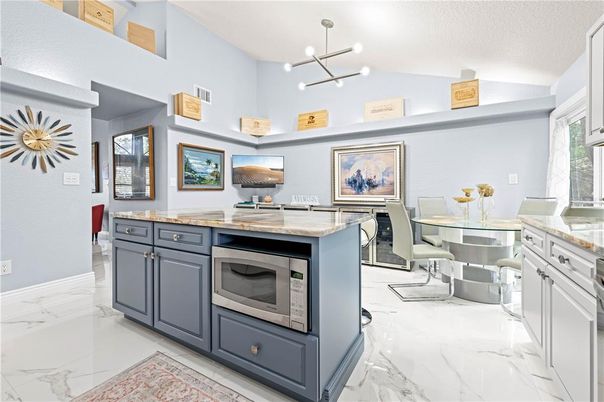 Dining room, Interior, Kitchen, Marble, Pendant Lights