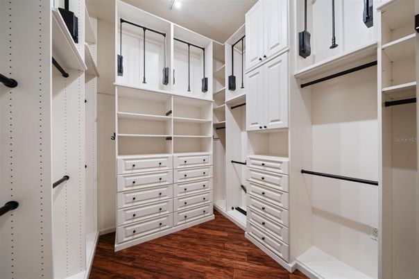 Interior, Walk-in Closets, Wood Texture Flooring