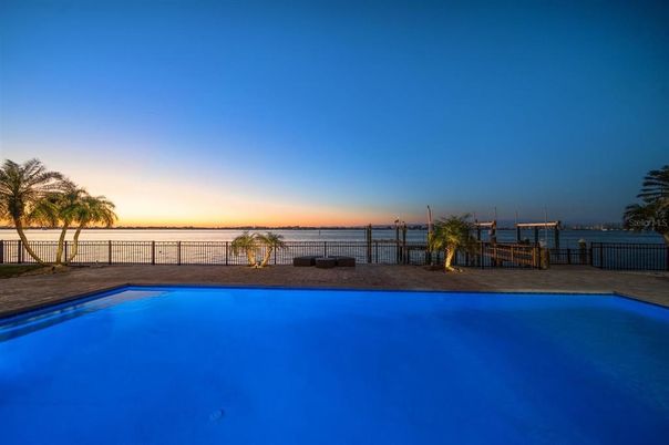 Exterior, Lake, Pool, Water
