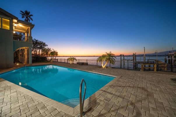 Exterior, Pool, Water
