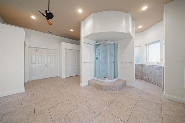 Bathroom, Interior, Recessed Lighting