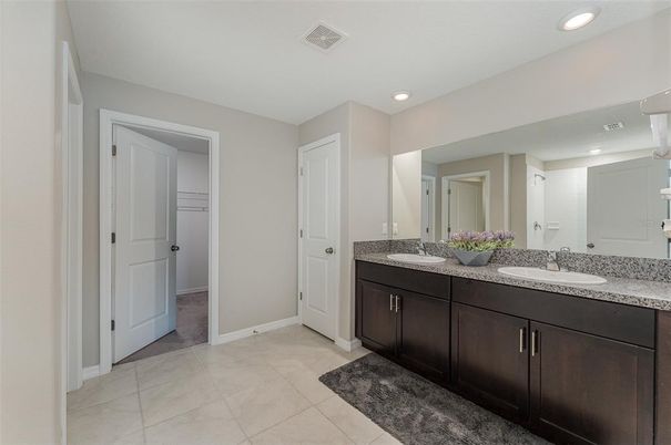 Bathroom, Dual Sink Vanities, Interior, Recessed Lighting