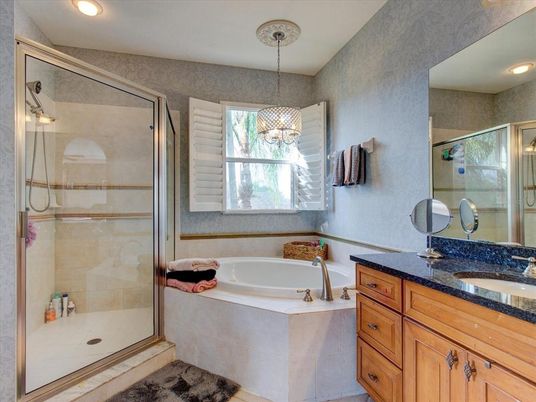 Bathroom, Glass Shower, Interior, Pendant Lights, Recessed Lighting