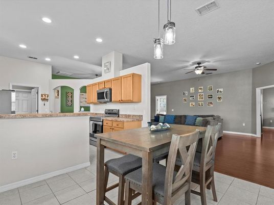 Dining room, Interior, Kitchen, Pendant Lights, Recessed Lighting, Wood Texture Flooring