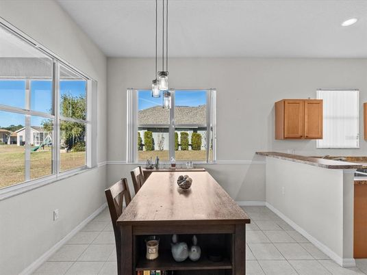 Dining room, Interior, Pendant Lights, Recessed Lighting