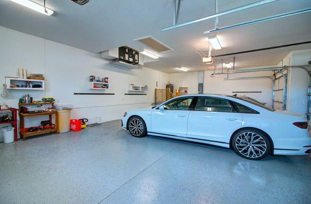 Garage, Interior