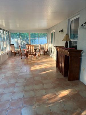 Dining room, Interior