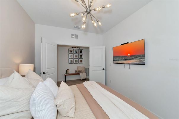 Bedroom, Interior, Pendant Lights
