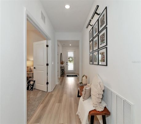 Interior, Recessed Lighting, Wood Texture Flooring