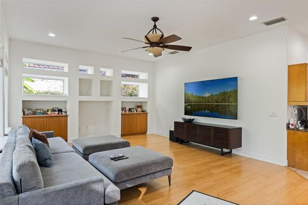 Interior, Living room, Recessed Lighting, Wood Texture Flooring