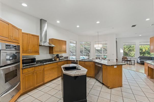 Interior, Kitchen, Living room, Pendant Lights, Recessed Lighting, Stainless Steel Appliances