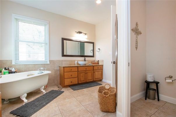 Bathroom, Dual Sink Vanities, Free Standing Baths, Interior, Recessed Lighting