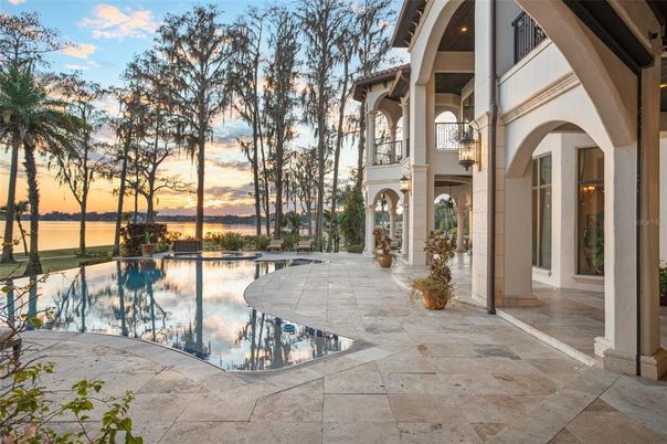 Exterior, Pool, Water