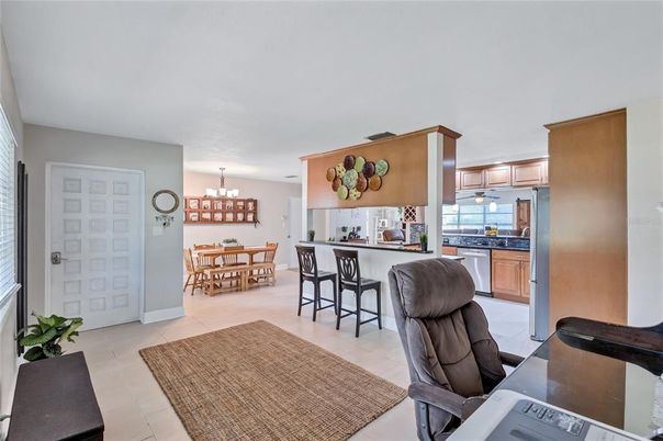 Chandelier, Dining room, Interior, Kitchen