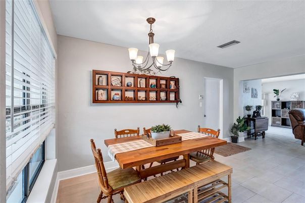 Chandelier, Dining room, Interior