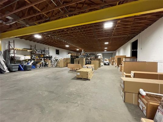 Fitness Equipment, Interior, Recessed Lighting, Wooden Beams