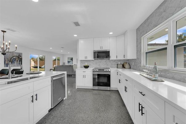 Chandelier, Interior, Kitchen, Recessed Lighting, Stainless Steel Appliances