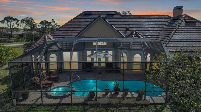 Exterior, Facade, Pool, None