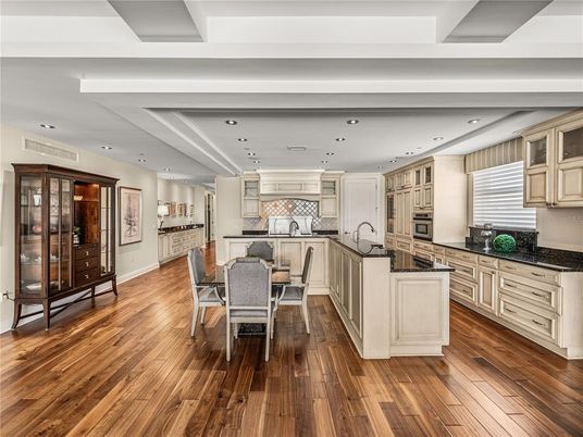 Dining room, Interior, Kitchen, Recessed Lighting, Wood Texture Flooring