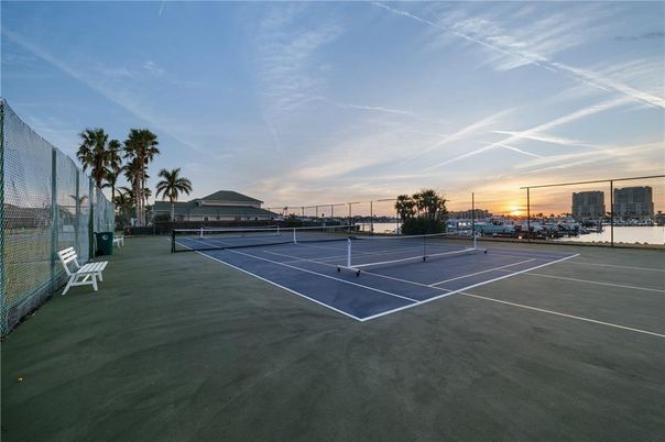Exterior, Tennis Courts
