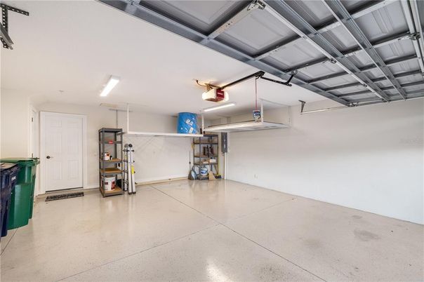Garage, Interior