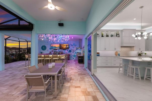 Dining room, Interior, Kitchen, Marble, Pendant Lights, Recessed Lighting