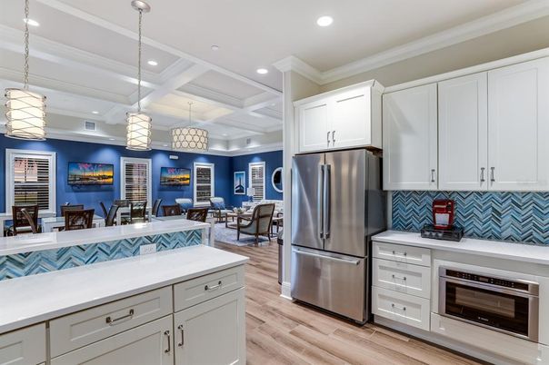Dining room, Interior, Kitchen, Living room, Pendant Lights, Recessed Lighting, Stainless Steel Appliances, Wood Texture Flooring