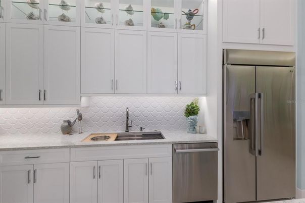 Interior, Kitchen, Stainless Steel Appliances