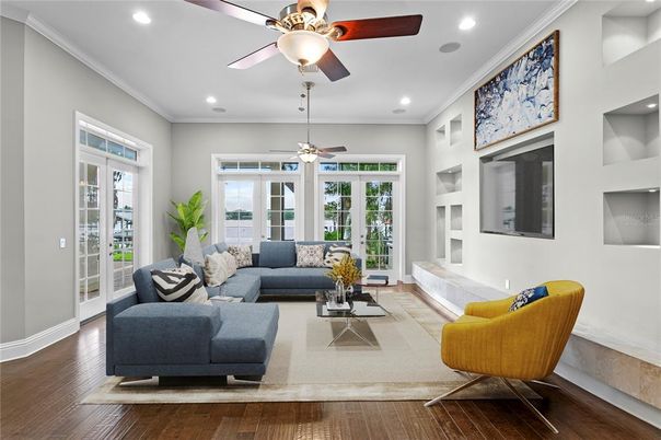 Interior, Living room, Recessed Lighting, Wood Texture Flooring