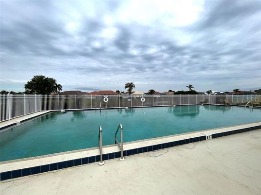 Exterior, Lake, Pool