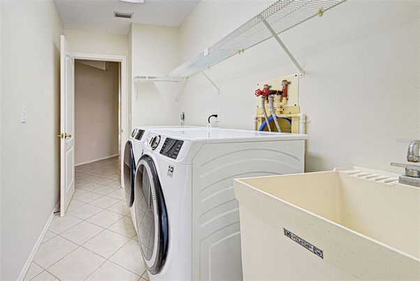 Interior, Washer