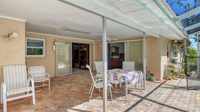 Dining room, Interior, Sun Room