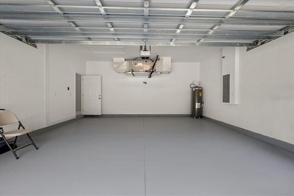 Garage, Interior