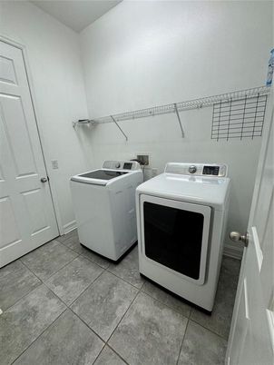 Interior, Washer