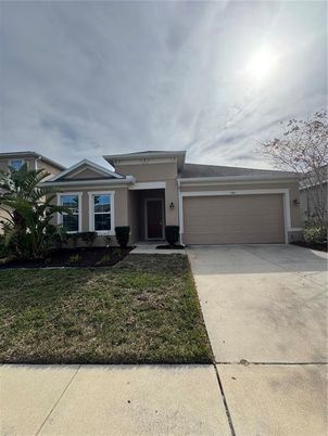 Attached, Exterior, Facade, Ranch