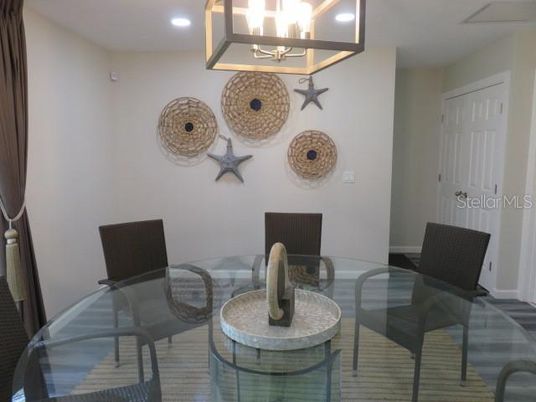 Dining room, Interior, Recessed Lighting