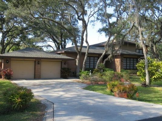 Attached, Exterior, Facade, Brick Facade, Ranch