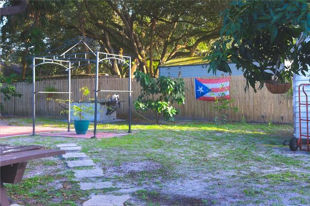 Backyard, Exterior