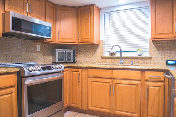 Interior, Kitchen, Stainless Steel Appliances