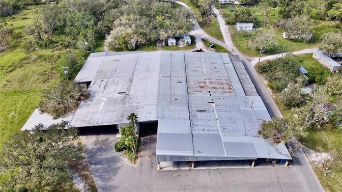 Exterior, Drone