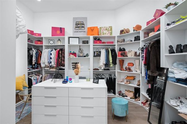 Interior, Recessed Lighting, Walk-in Closets, Wood Texture Flooring