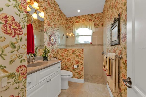 Bathroom, Interior, Recessed Lighting