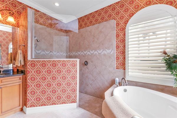 Bathroom, Interior, Recessed Lighting