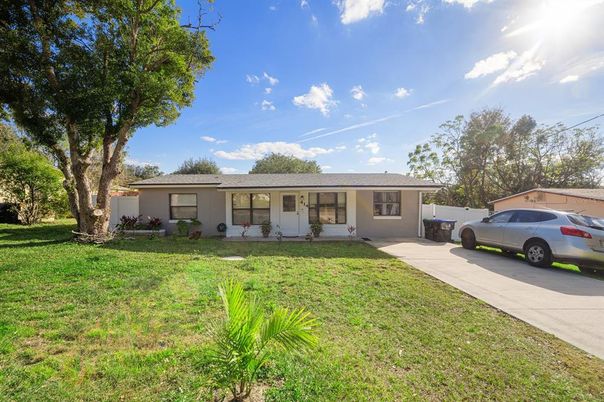 Backyard, Exterior, Facade, Ranch